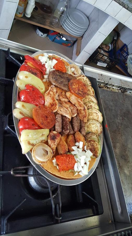 Sara Hotel Buzet Luaran gambar