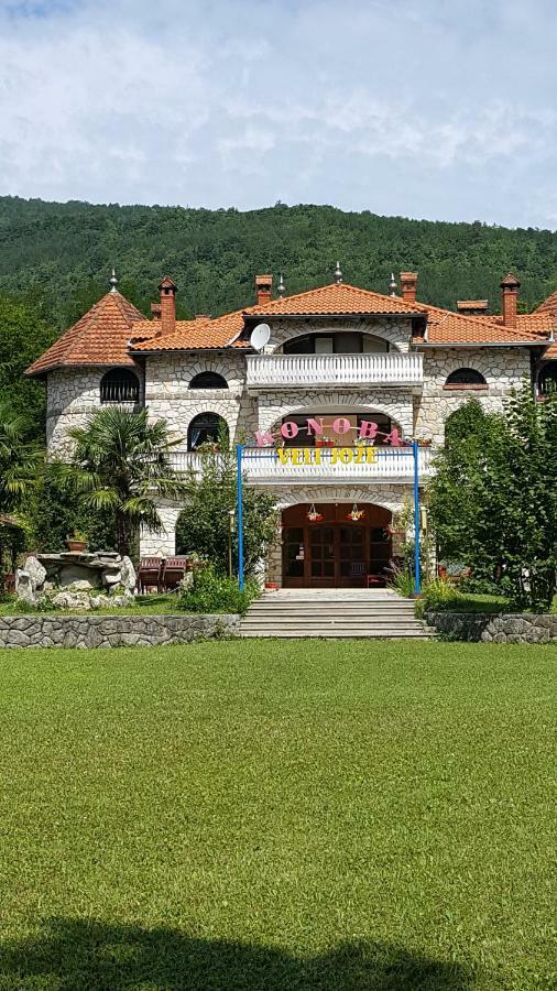 Sara Hotel Buzet Luaran gambar
