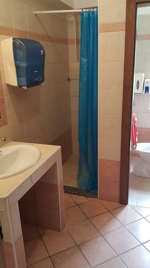 Sara Hotel Buzet Luaran gambar