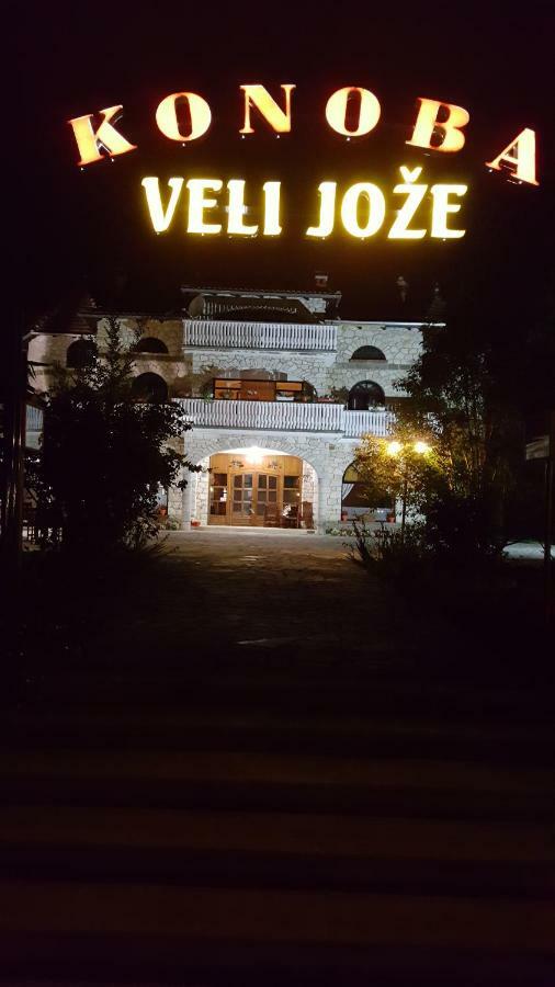 Sara Hotel Buzet Luaran gambar